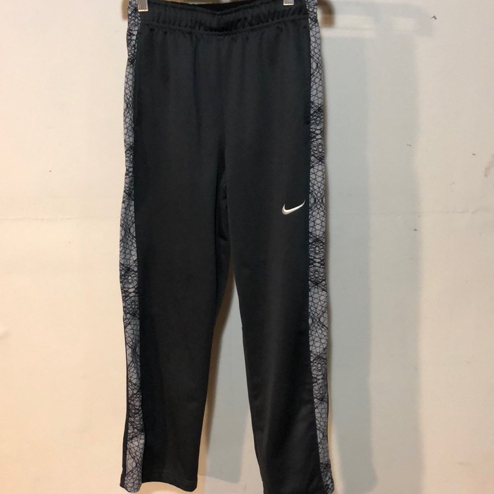 Nike dri fit gray jogging pants size L